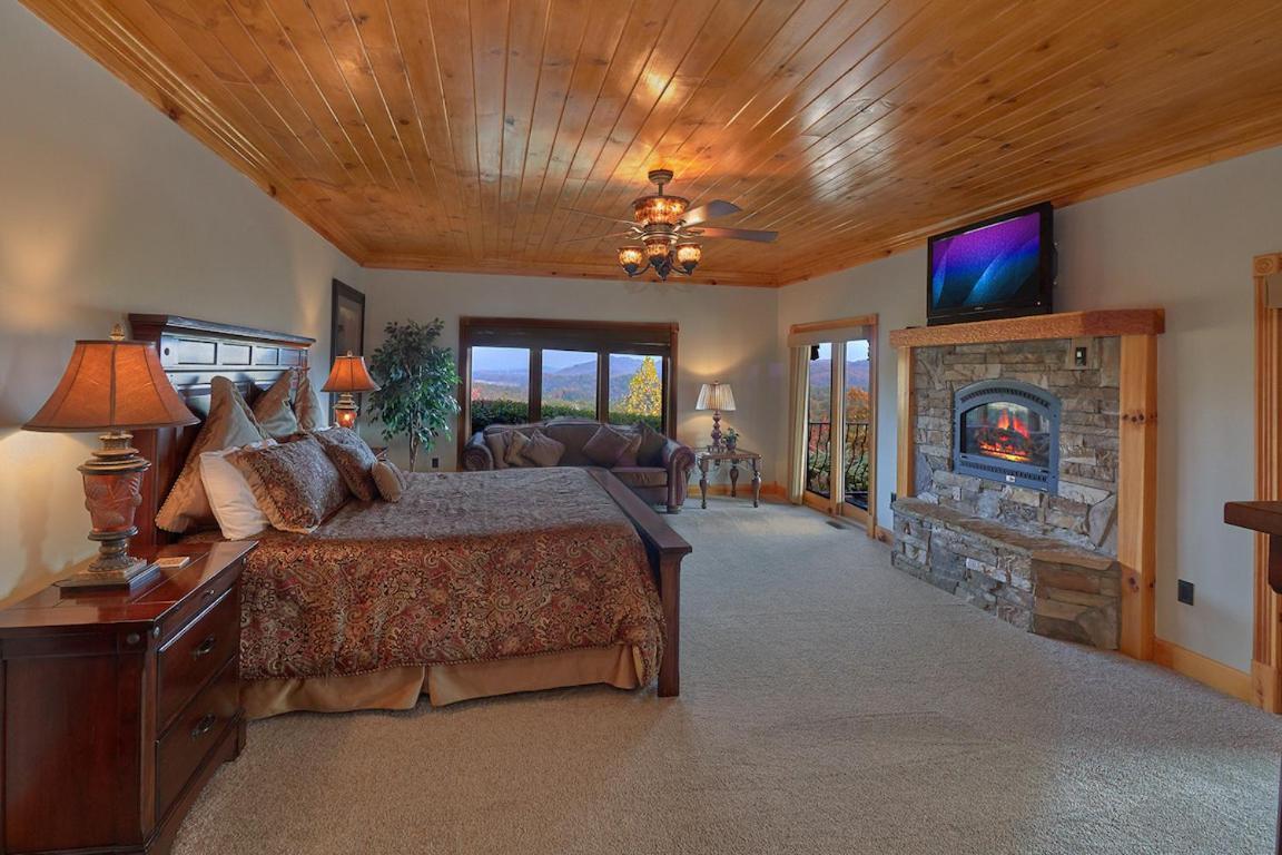 סביירוויל Journey'S End, 5 Bedrooms, Sleeps 12, Private Outdoor Pool, Theater, Sauna מראה חיצוני תמונה